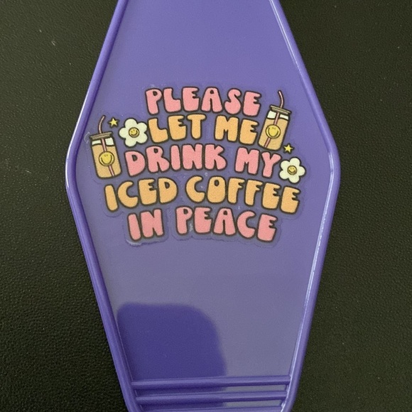Ice Coffee Motel Keychain - Picture 2 of 4